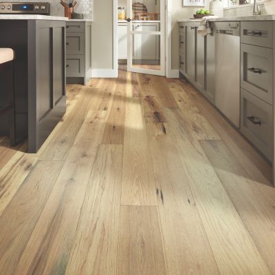 hardwood floors in a Lafayette, LA, kitchen